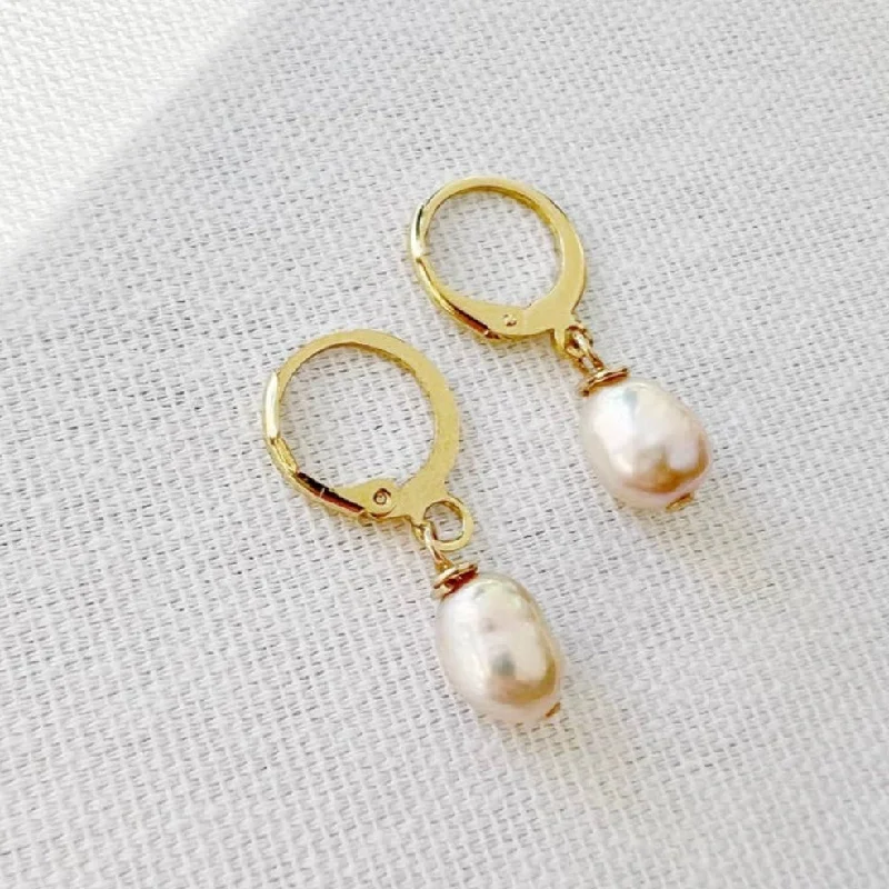 Women’s geometric stud earrings-Isla Freshwater Pearl Huggie Hoops Earrings Gold Filled