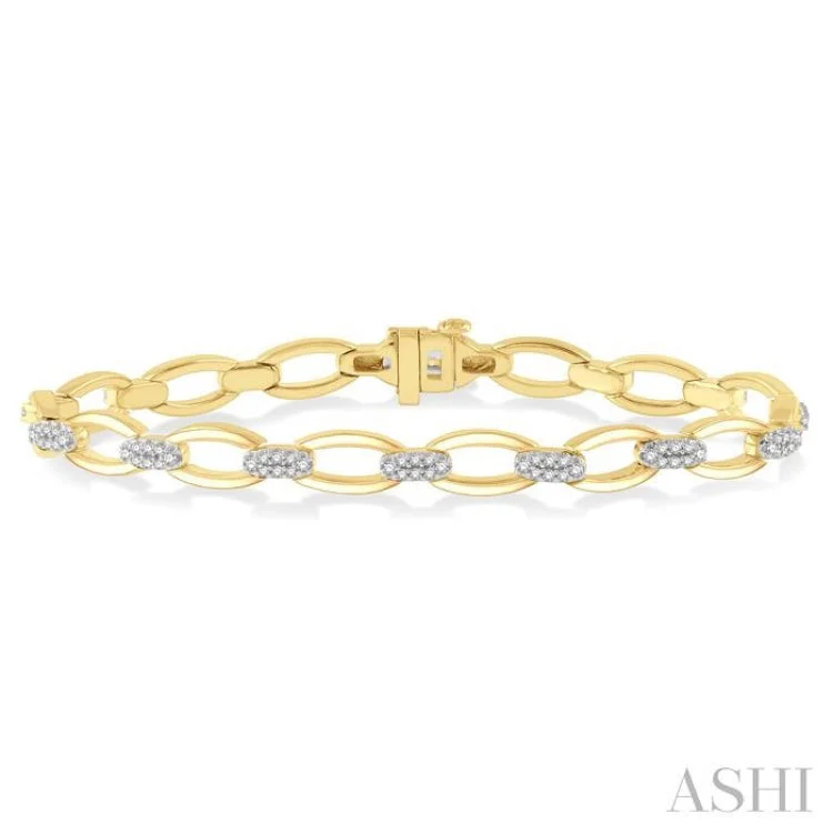 Women’s chunky bracelets-3/4 ctw Oval Open Link Round Cut Diamond Bracelet in 14K Yellow Gold