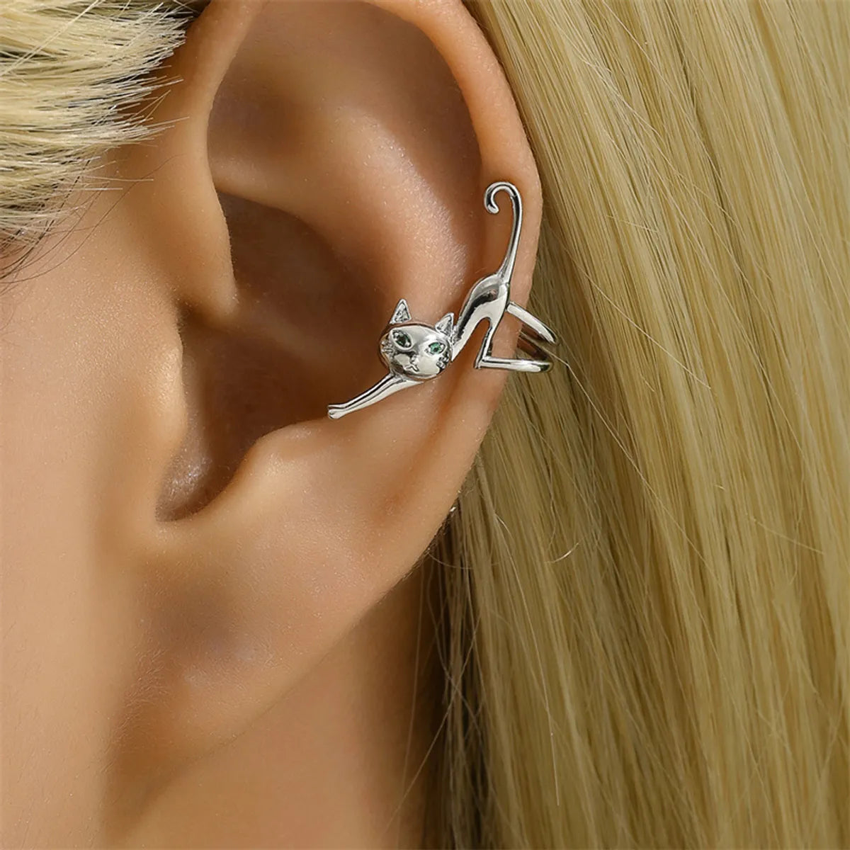 Women’s princess diamond rings-1 Piece Simple Style Classic Style Animal Inlay Alloy Artificial Rhinestones Ear Cuffs