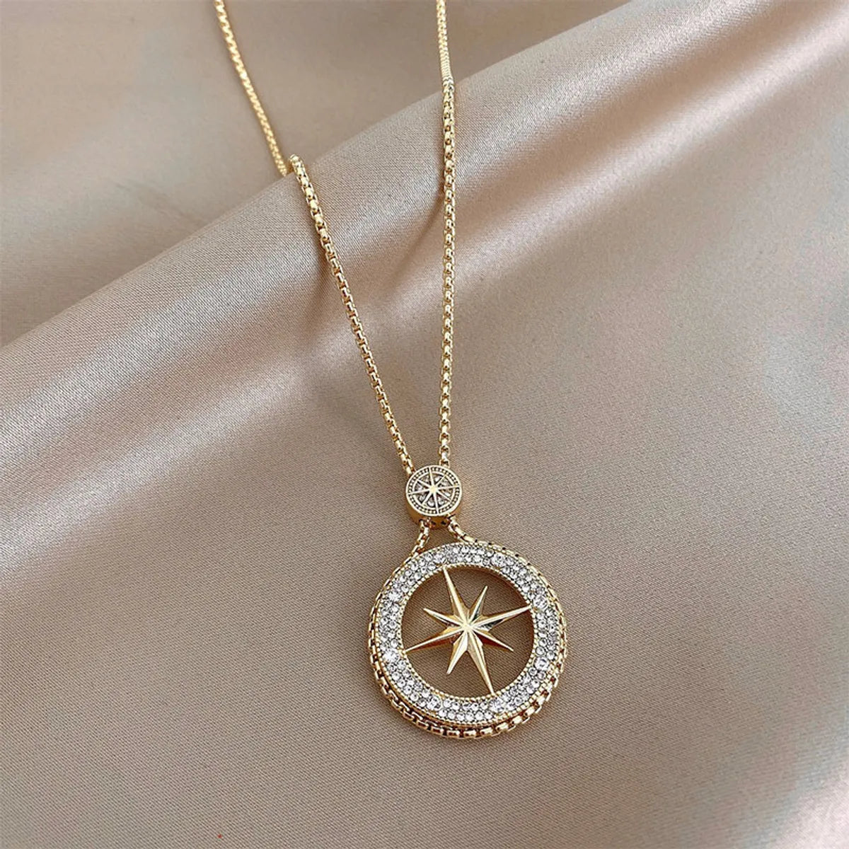 Women’s silver pendant necklaces-Simple Style Round Alloy Inlay Artificial Gemstones Women's Pendant Necklace