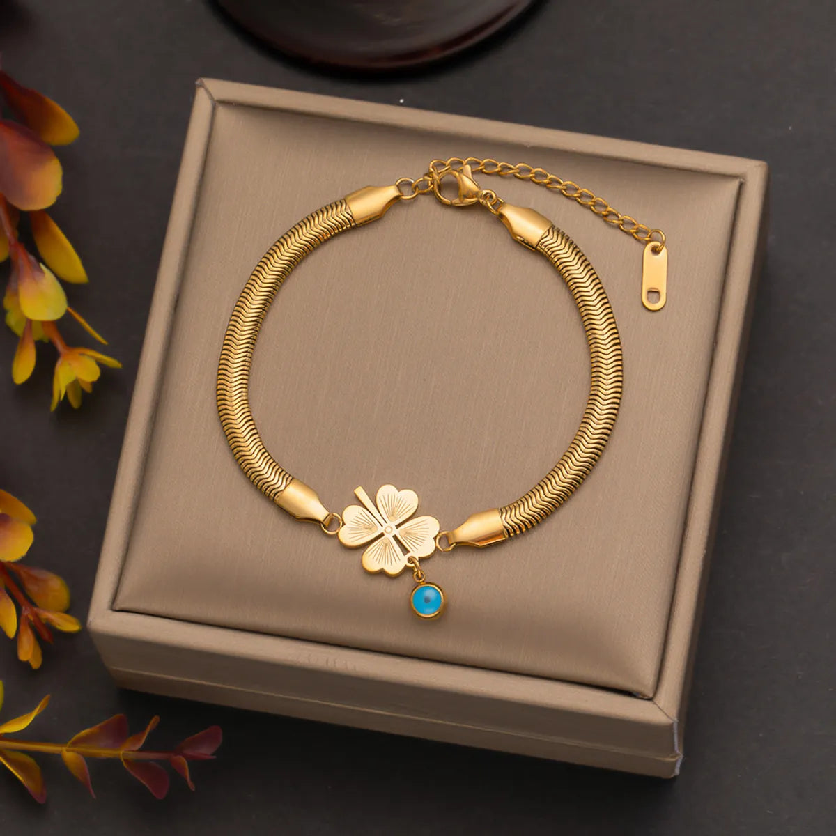 48 [Ae2016] Flower Bracelet Gold