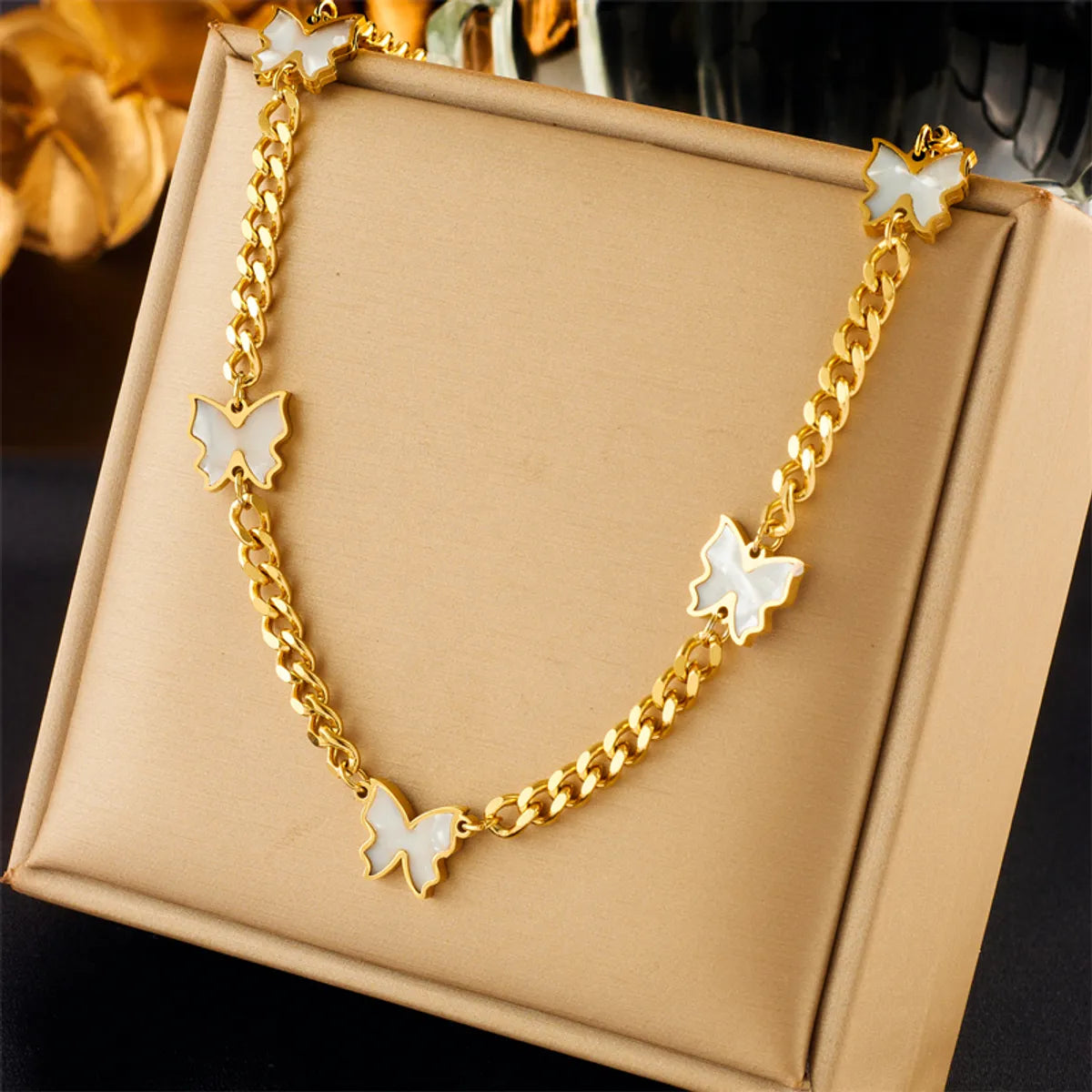 Women’s symbolic necklaces-Korean Style Butterfly Titanium Steel Plating 18k Gold Plated Necklace