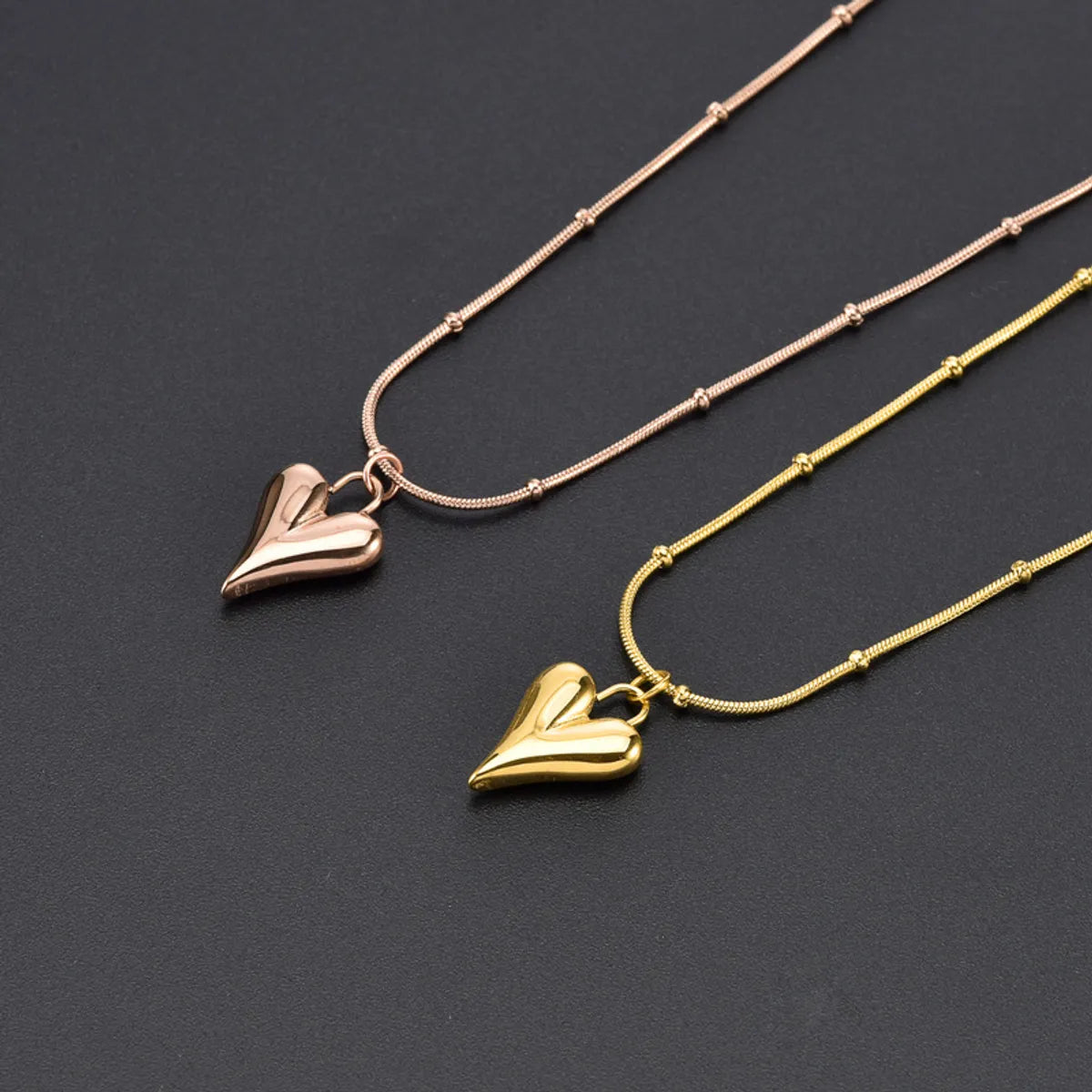 Women’s classic chain necklaces-Elegant Sweet Heart Shape Titanium Steel Pendant Necklace