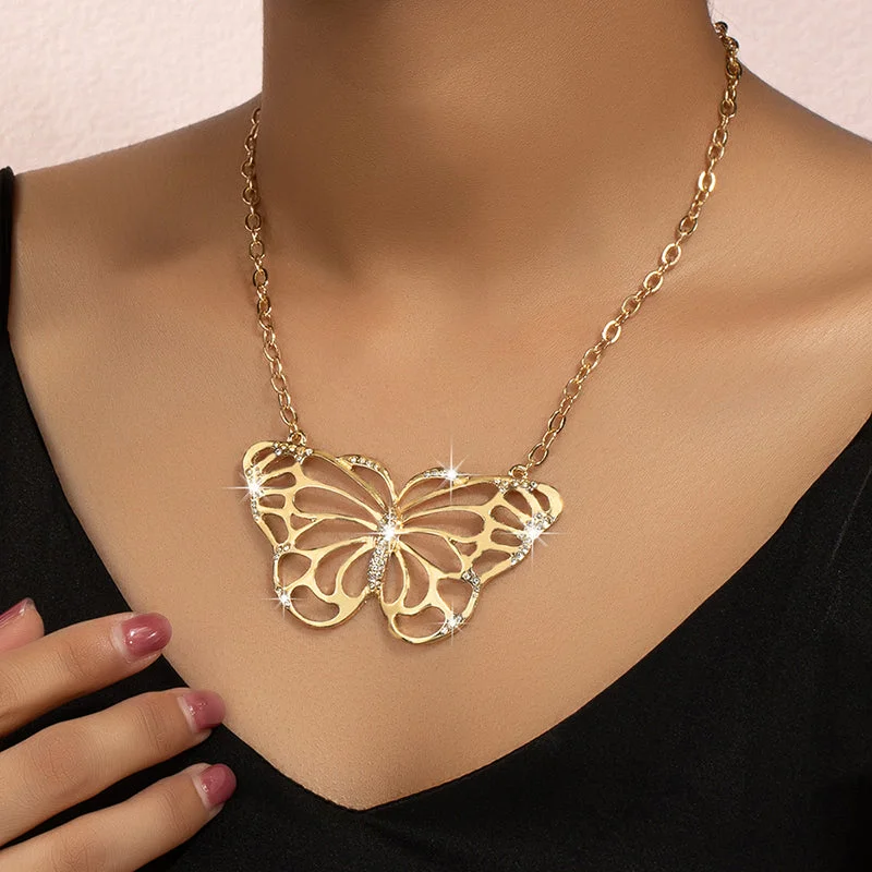 Women’s custom necklaces-Simple Style Classic Style Butterfly Ferroalloy Zinc Alloy Plating Inlay Zircon 14k Gold Plated Women's Pendant Necklace