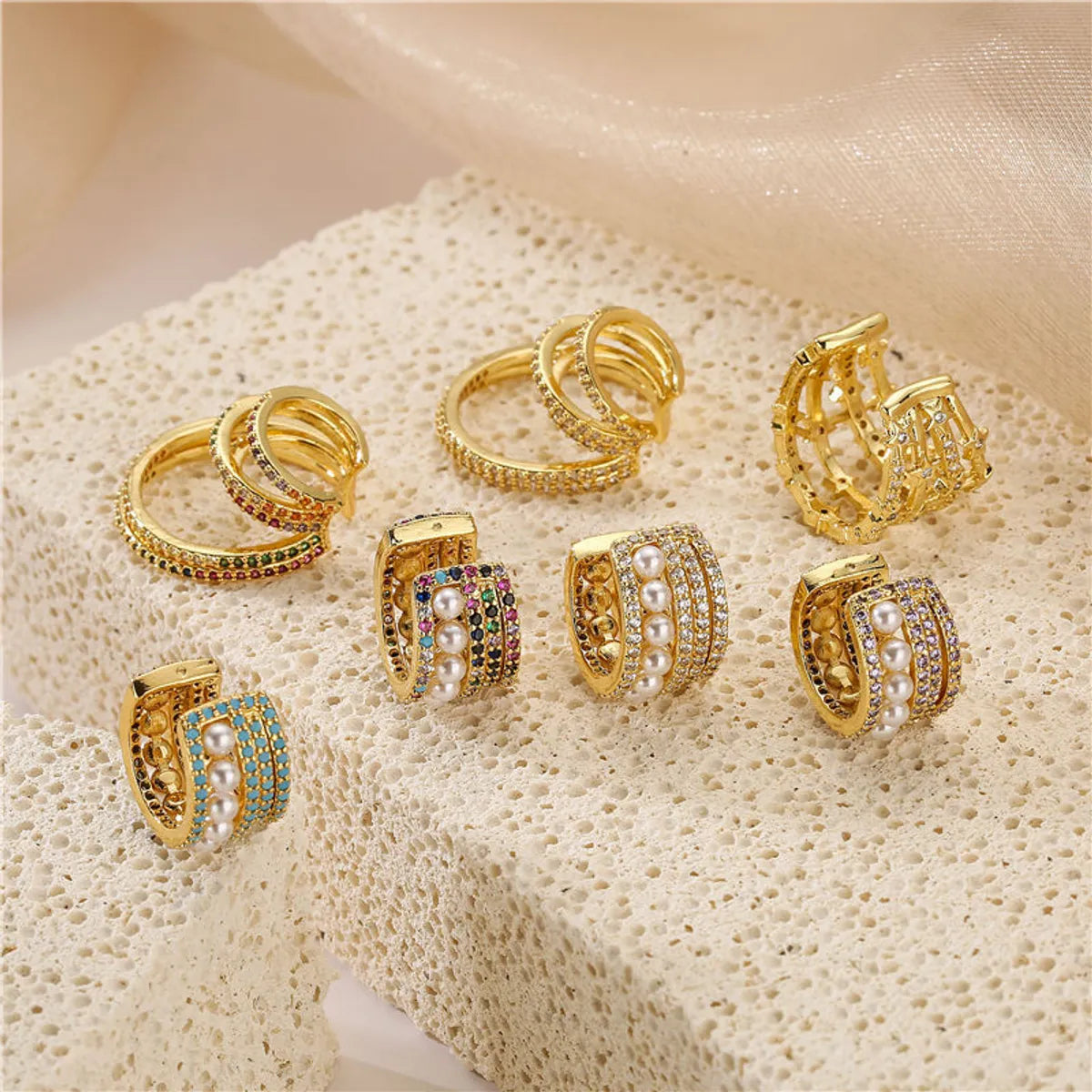 Women’s emerald-cut rings-1 Piece Retro Shiny Round Star Inlay Copper Artificial Pearls Zircon Ear Clips