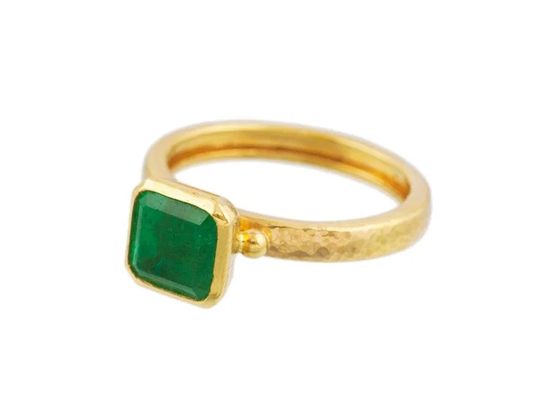 Women’s diamond solitaire rings-Emerald Amulet Hue Ring