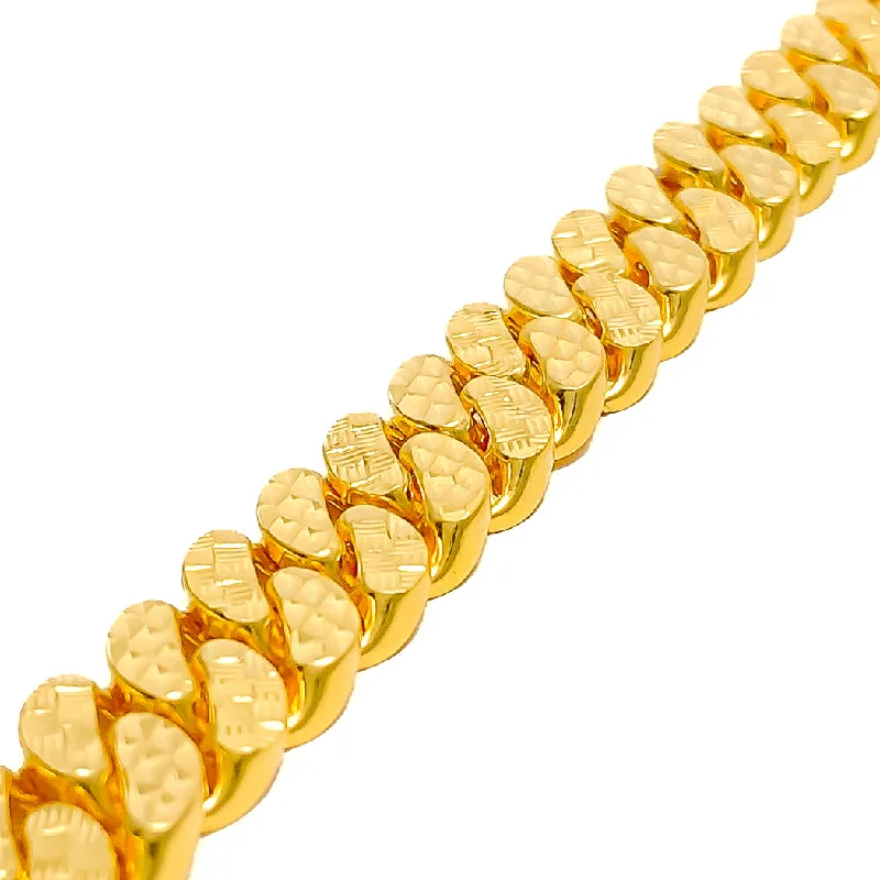 Women’s friendship bracelets-Bold Opulent Interlinked 22K Gold Men's Bracelet