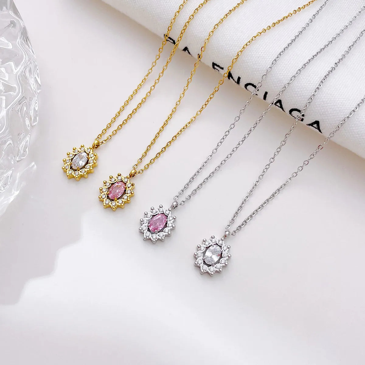 Women’s red gemstone necklaces-Simple Style Sun Stainless Steel White Gold Plated Gold Plated Zircon Pendant Necklace In Bulk