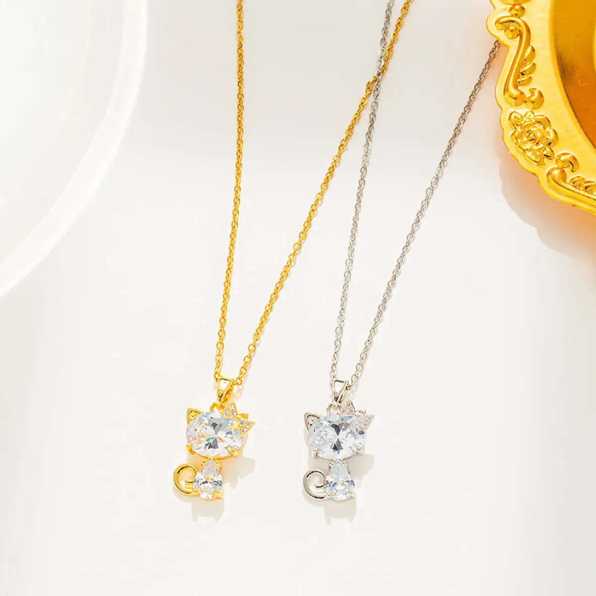 Women’s crystal charm necklaces-Cute Cat Titanium Steel Inlay Zircon Pendant Necklace