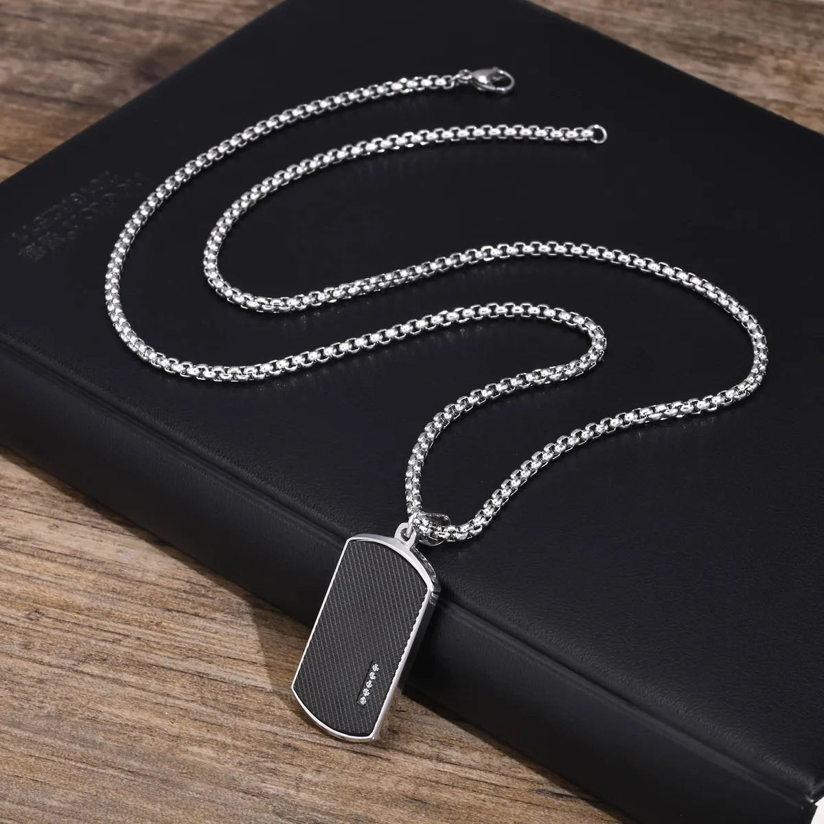 Women’s pendant necklaces-Simple Style Lingge Stainless Steel Inlay Zircon Pendant Necklace