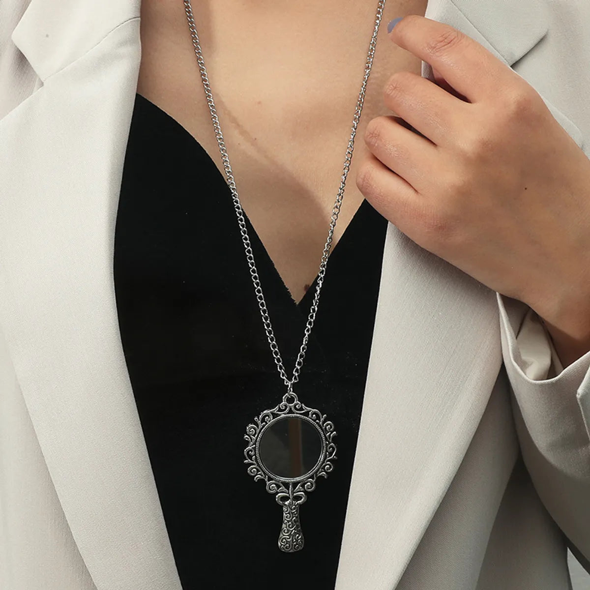 Women’s modern pendant necklaces-Classical Novelty Alloy Plating Glass Necklace