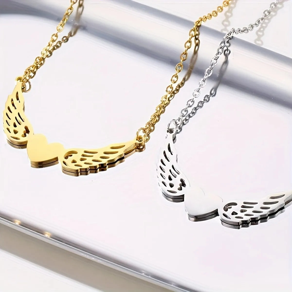 Women’s statement necklaces-Simple Style Heart Shape Wings Stainless Steel Plating Carving 18k Gold Plated Necklace