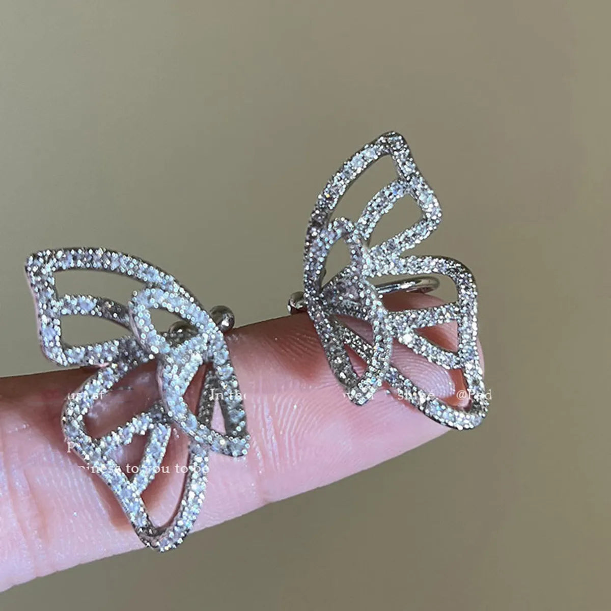 Women’s oversized rings-1 Pair Fairy Style Korean Style Butterfly Inlay Alloy Rhinestones Ear Cuffs